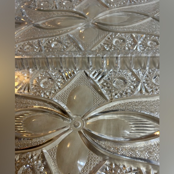 2 Vintage Acrylic Trays Looks Like Cut Glass Serving Catering Food Vanity Dining - Picture 4 of 4